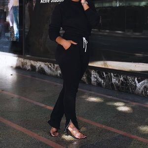 Stylish 2 piece sweat suite